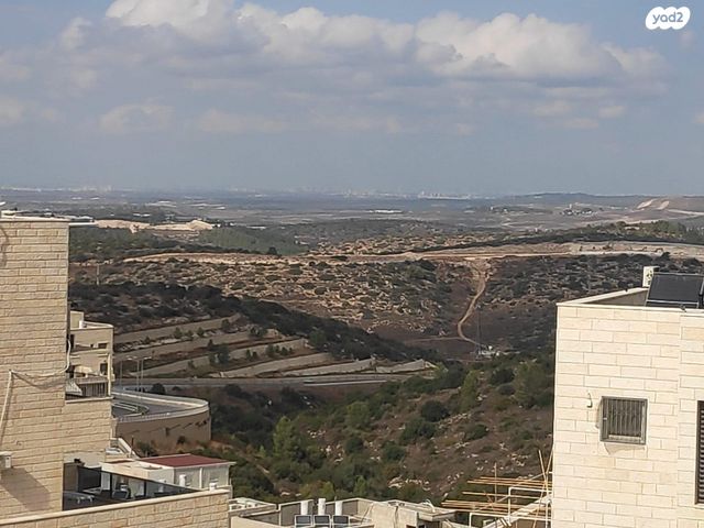 דופלקס, משה רבנו, בית שמש