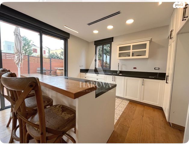 דופלקס, האתרוג, תל אביב יפו