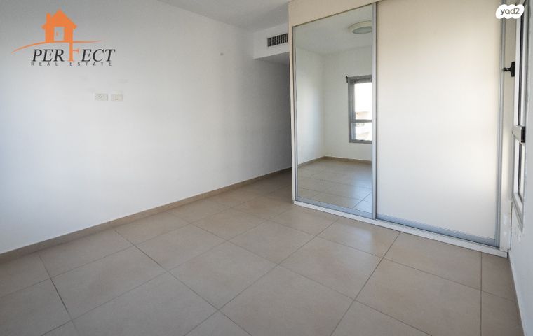 דירה, הרצליה