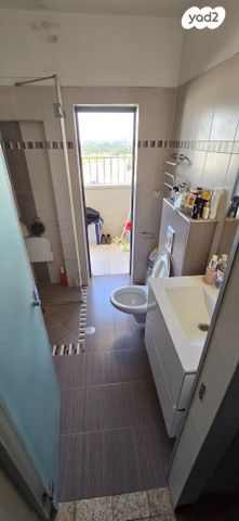 גג/ פנטהאוז, פרישמן 5, רסקו א', חולון