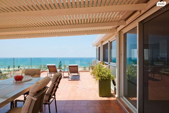 גג/ פנטהאוז, קדושי השואה, הרצליה פיתוח, הרצליה