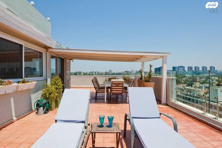 גג/ פנטהאוז, קדושי השואה, הרצליה פיתוח, הרצליה