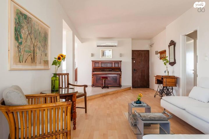 גג/ פנטהאוז, קדושי השואה, הרצליה פיתוח, הרצליה