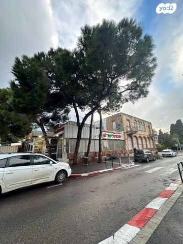 חנויות/ שטח מסחרי, שדרות מוריה, מרכז הכרמל, חיפה