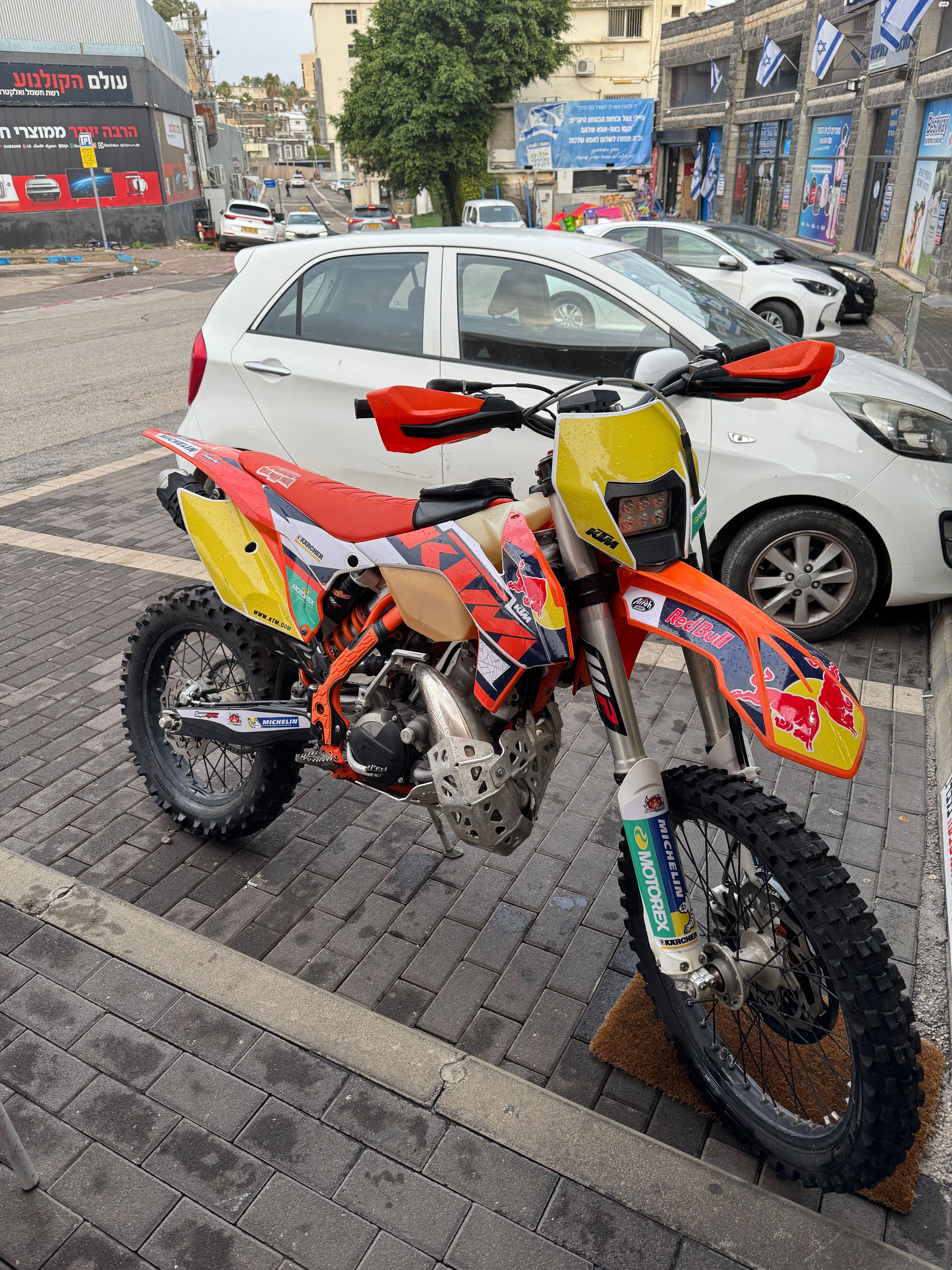 מודעת רכב KTM Enduro EXC 200