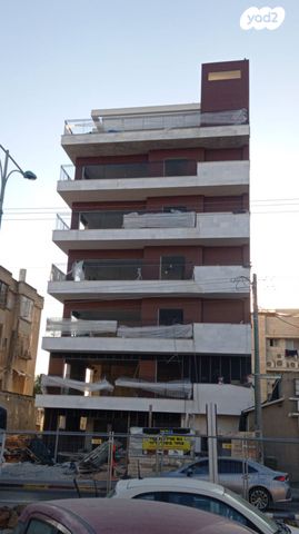 המרכז האזרחי