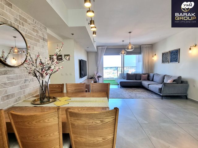 דירה, אלונים 26, קרית השרון, נתניה