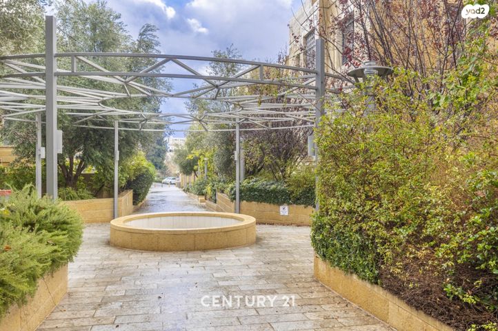 גג/ פנטהאוז, י.צ. מיכאלסון, ניות, ירושלים