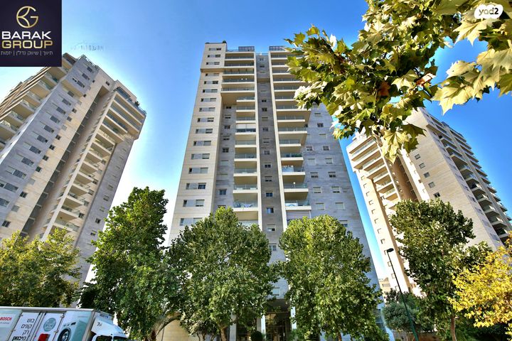 דירה, אלונים 26, קרית השרון, נתניה