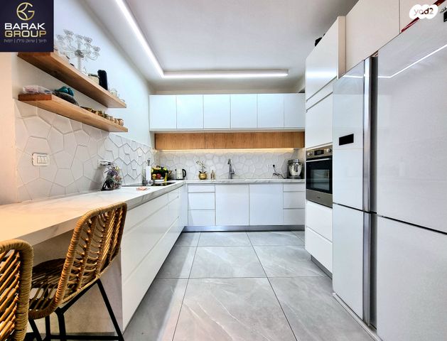 דירה, אלונים 26, קרית השרון, נתניה