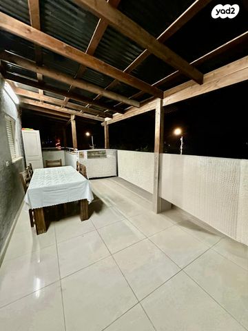 דירת גן, הדוברת, פנינת העמק, מגדל העמק