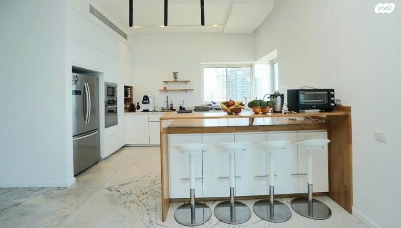 גג/ פנטהאוז, גד מכנס, נתניה