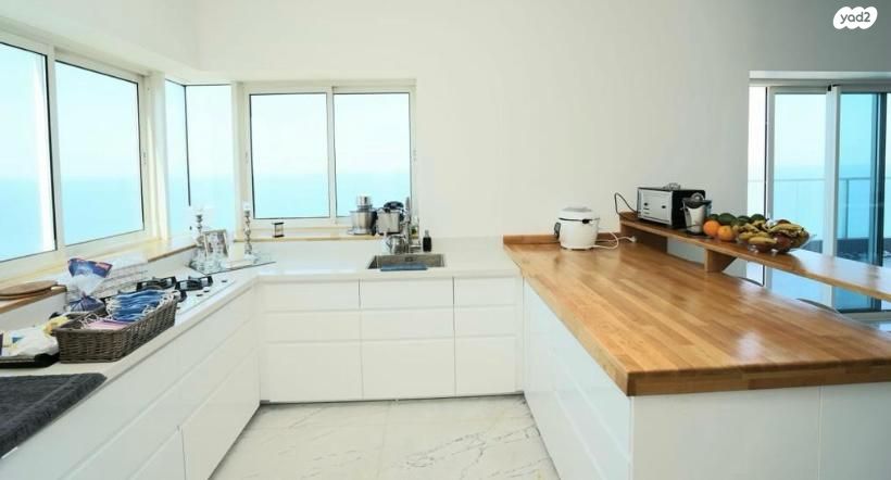 גג/ פנטהאוז, גד מכנס, נתניה