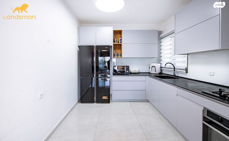 דירה, פנחס מאירי 37, נווה גן, פתח תקווה