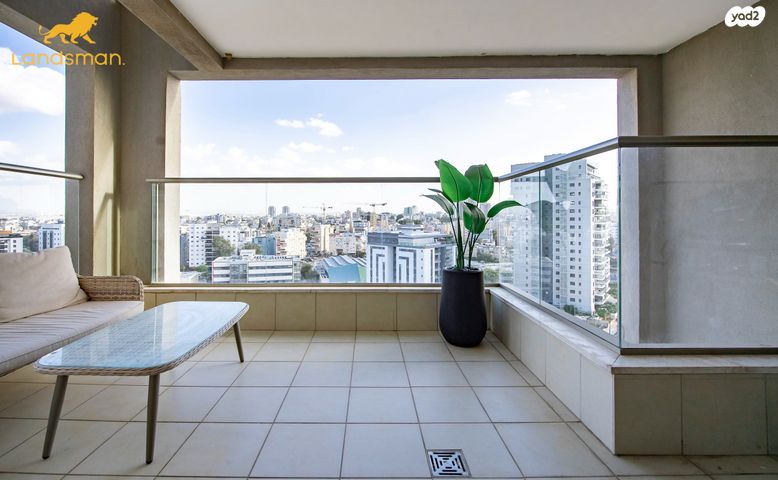 דירה, פנחס מאירי 37, נווה גן, פתח תקווה