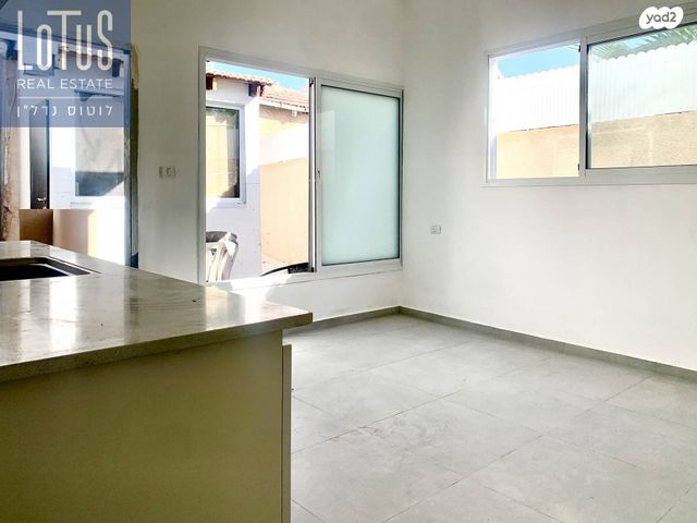 יחידת דיור, נווה עמל, הרצליה