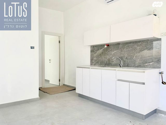 יחידת דיור, נווה עמל, הרצליה