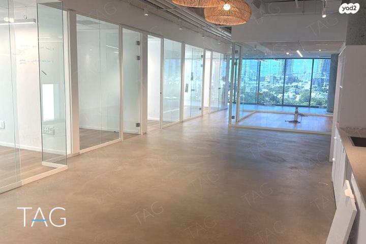 משרדים, דרך מנחם בגין 156, תל אביב יפו