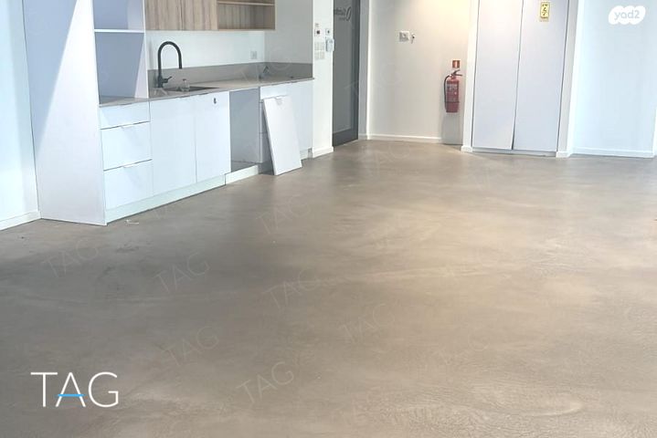 משרדים, דרך מנחם בגין 156, תל אביב יפו