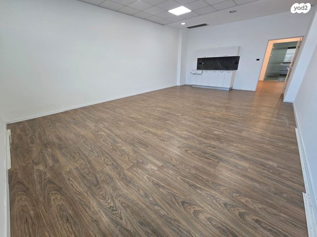 משרדים, אזור תעשיה כרמיאל, כרמיאל