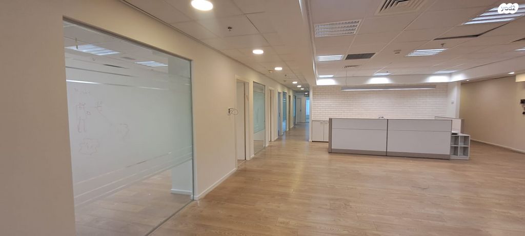 משרדים, אזור תעשיה נווה נאמן, הוד השרון