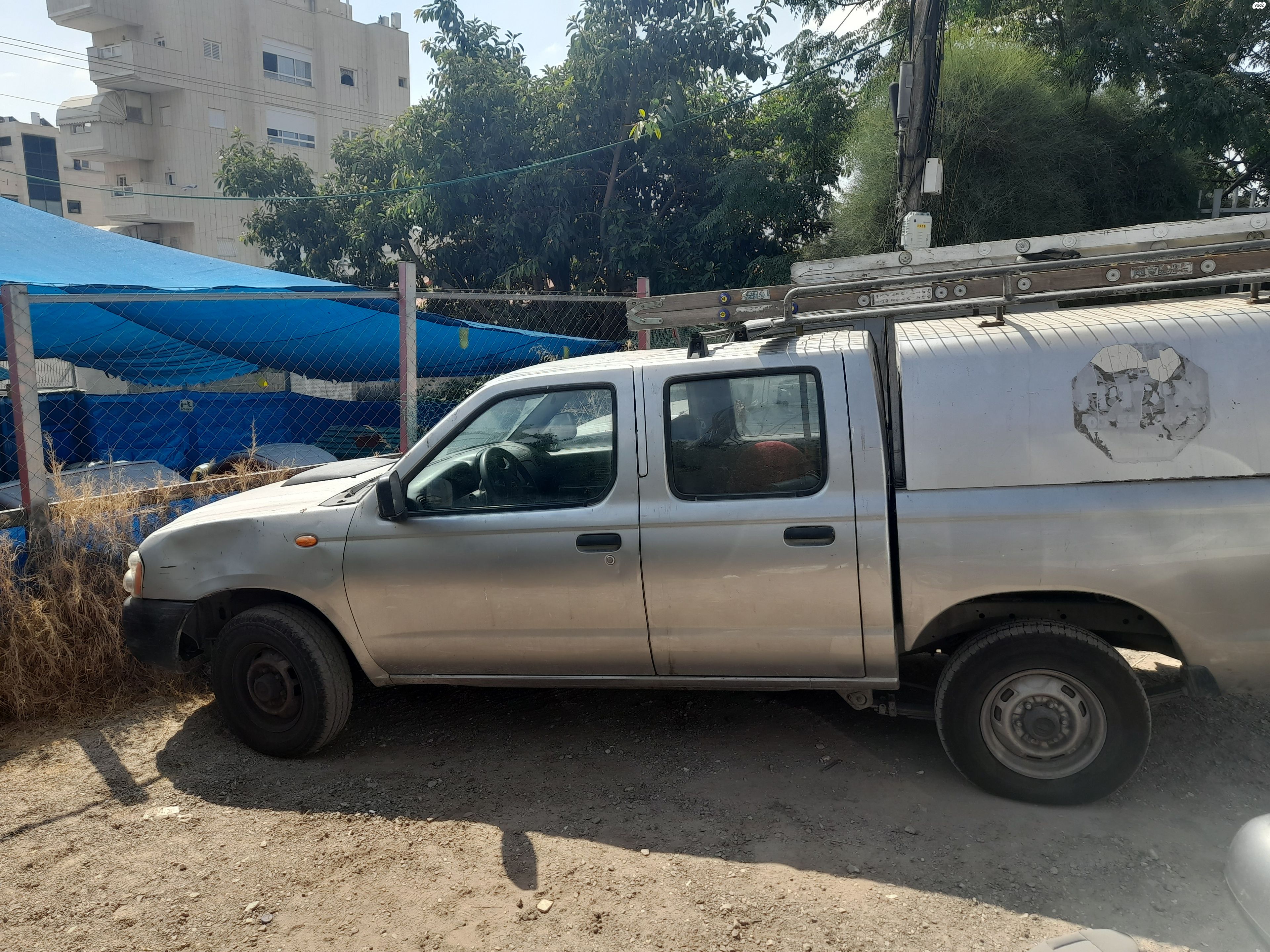 מודעת רכב ניסאן ווינר
