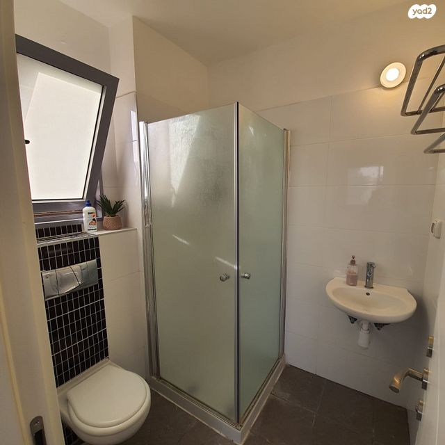 דירה, מלחה, מנחת, ירושלים