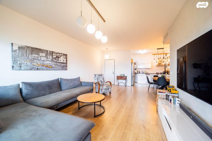 דירה, מרדכי בן דרור, נווה דקלים, פתח תקווה