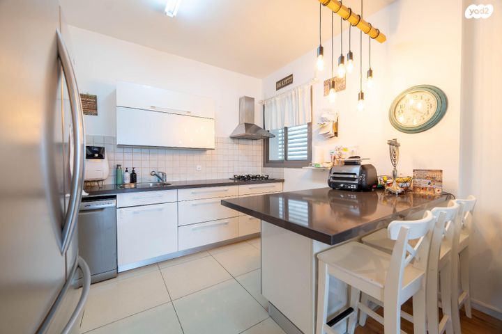 דירה, מרדכי בן דרור, נווה דקלים, פתח תקווה