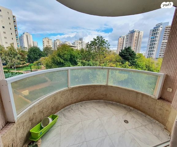 דירה, החפץ חיים 4, גלי הים, נתניה