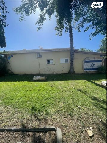 בית פרטי/ קוטג', יגאל אלון, יד אליהו, תל אביב יפו