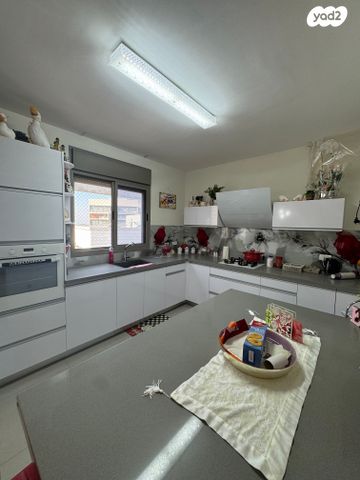 גג/ פנטהאוז, דבורה הנביאה, רובע יזרעאל סביוני העמק, עפולה