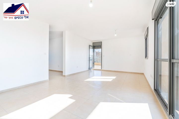 גג/ פנטהאוז, רימון, החורש, חריש