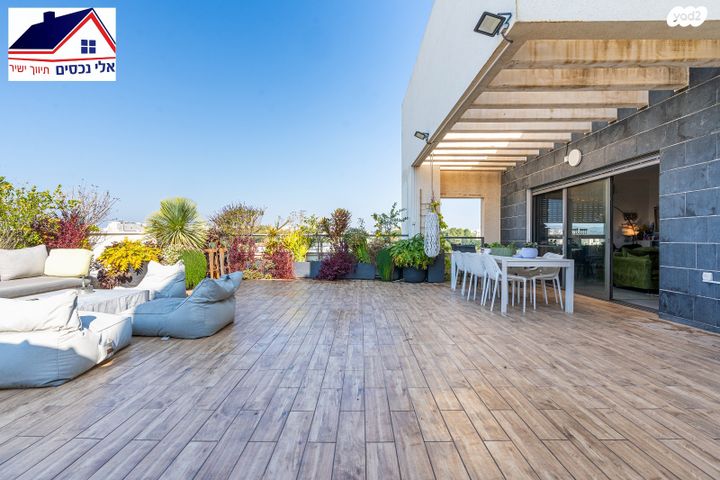 גג/ פנטהאוז, שקד, החורש, חריש