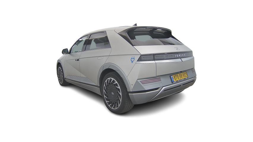 יונדאי איוניק 5