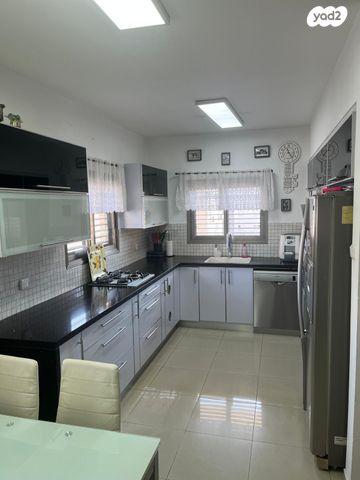 דירה, יהודה הנשיא 5, ג'סי כהן, חולון