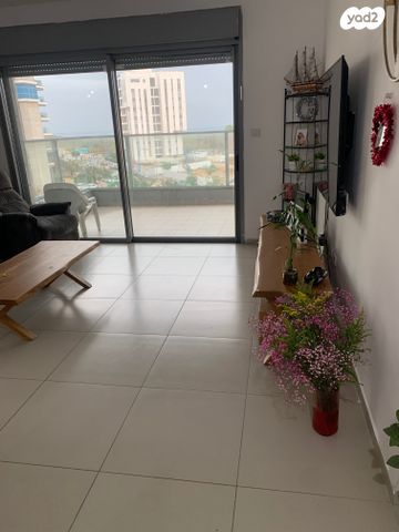 דירה, אדני פז 48, עין הים, חדרה