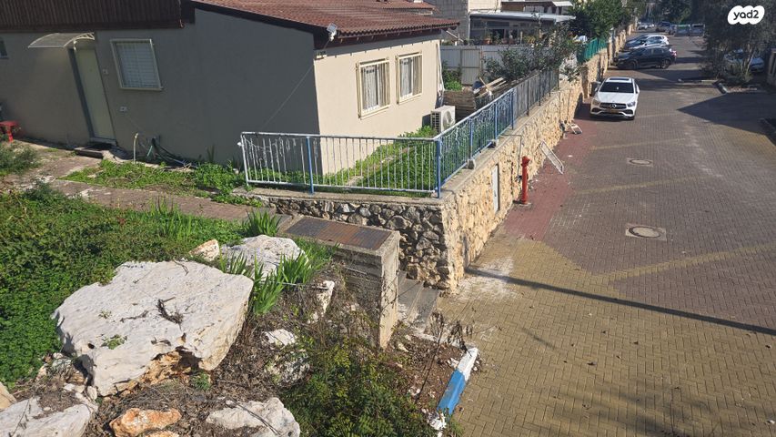 אדמון 1