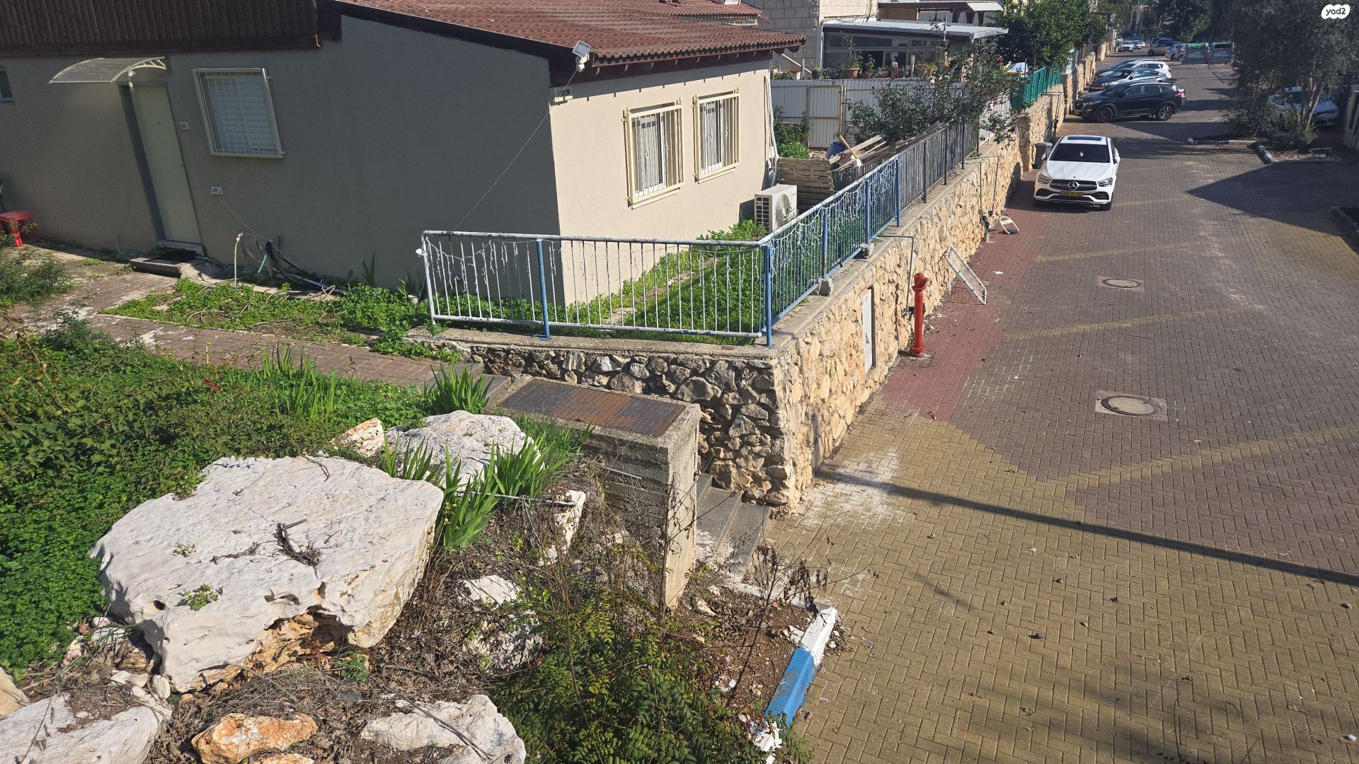 אדמון 1