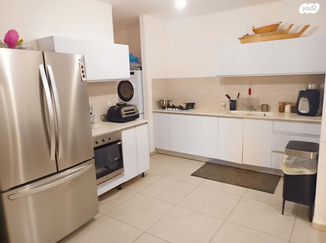 דירת גן, שבט יהודה 8, אחיסמך, לוד