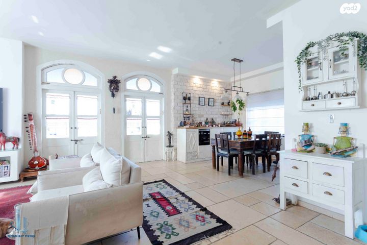 משק חקלאי/ נחלה, בית עובד