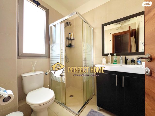 גג/ פנטהאוז, הצבאית, כפר יונה