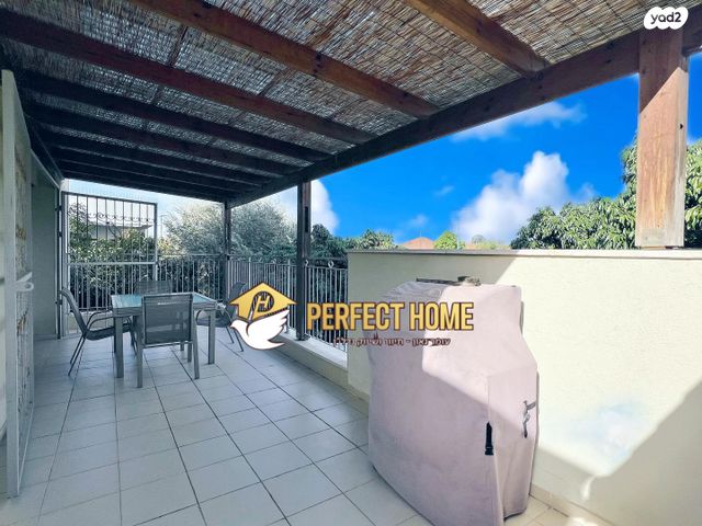 גג/ פנטהאוז, הצבאית, כפר יונה