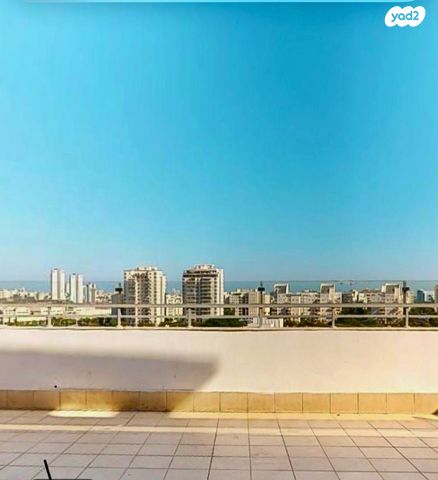 ד"ר יהודה פרח 