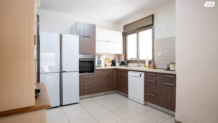 דירה, אלוף עוזי נרקיס, מזרחי א, כפר סבא