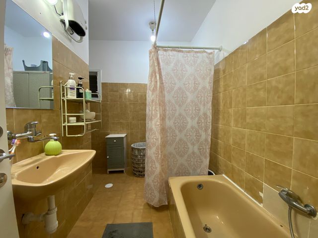 דירה, שדרות בר יהודה, יגאל אלון, קרית מלאכי