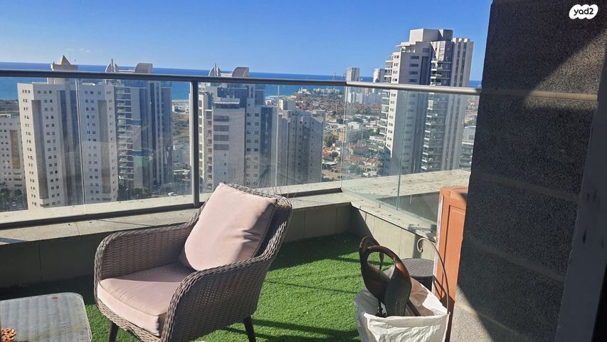 דירה, הדודאים, עין הים, חדרה