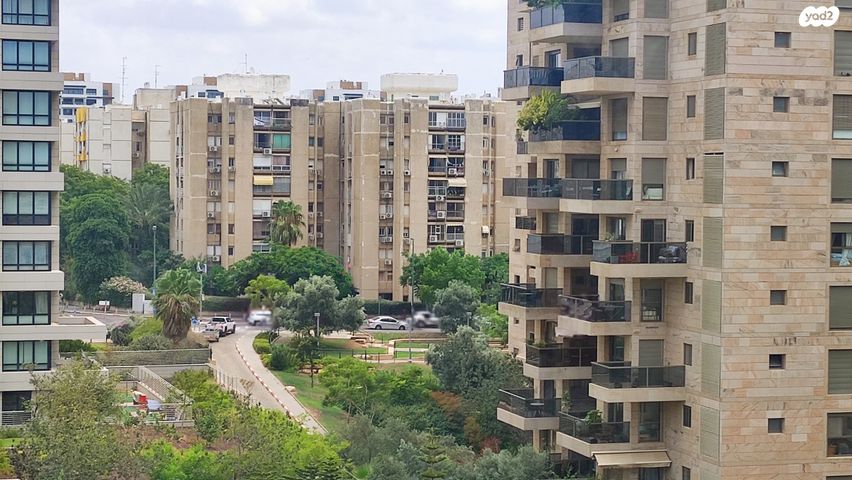 אבשלום חביב 