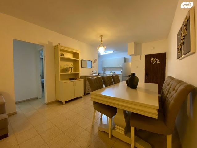 דירה, שדרות בר יהודה, יגאל אלון, קרית מלאכי