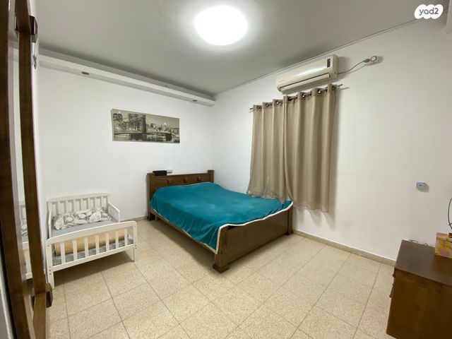 דירה, שדרות בר יהודה, יגאל אלון, קרית מלאכי